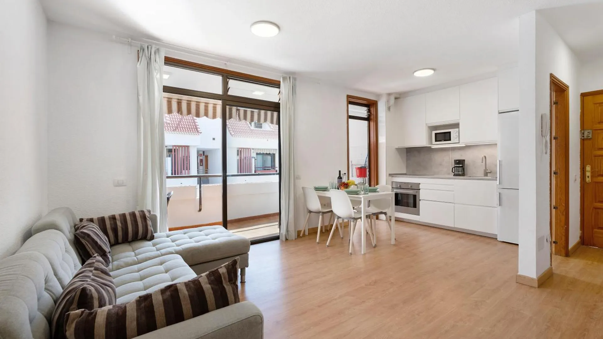 Family Duplex Altamira Playa Las Americas Tenerife South Arona